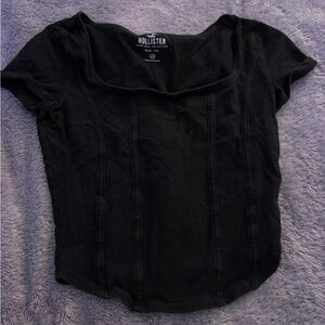 Hollister Women's Elegant Black Short Sleeve Top
